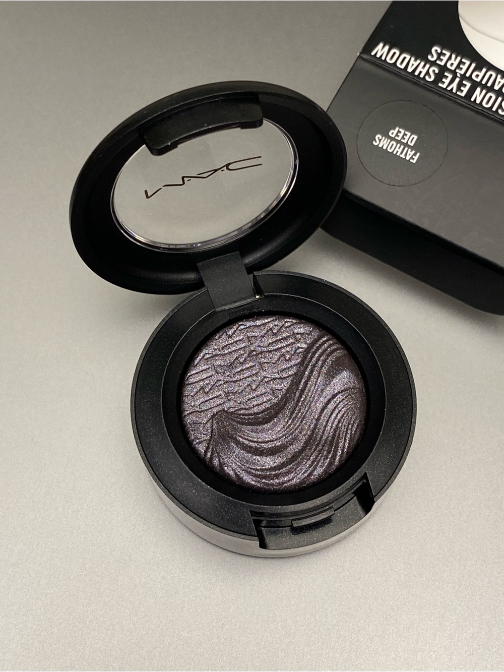 MAC “Fathoms Deep” Extra Dimension
Eyeshadow